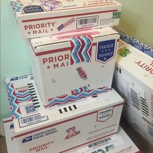 Reminder!Every purchase receives a freebie ✨